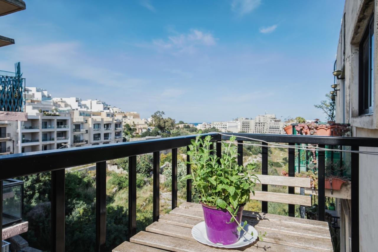Stylish 3 Bedroom Apartment - St. Julians - 5 Mins From Balluta Bay Saint Julian's ภายนอก รูปภาพ